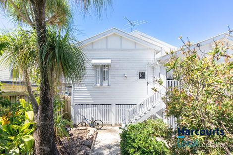 12 Railway Pde, Clayfield, QLD 4011