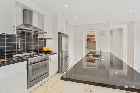 Property photo of 7 Waterview Close Drouin VIC 3818