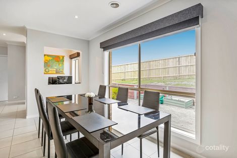 Property photo of 7 Waterview Close Drouin VIC 3818