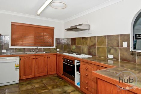 Property photo of 31 Vermont Crescent Mount Warren Park QLD 4207