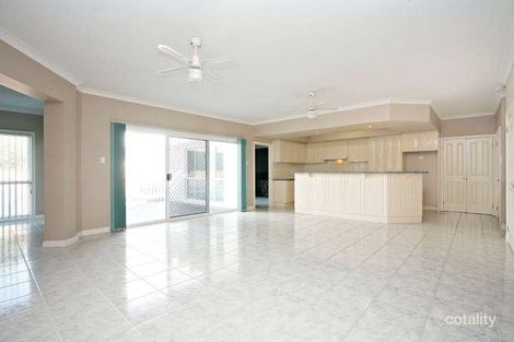 Property photo of 2 Arncliffe Boulevard Greenvale VIC 3059