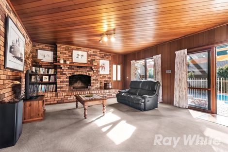 Property photo of 16 Appletree Drive Glen Waverley VIC 3150