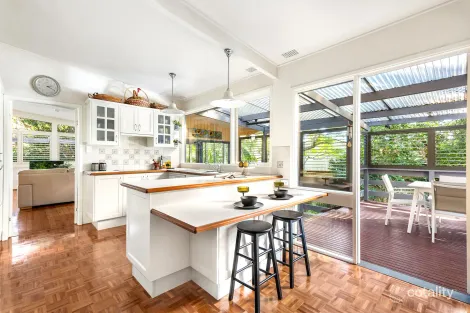 Property photo of 10 Cornwall Avenue Turramurra NSW 2074