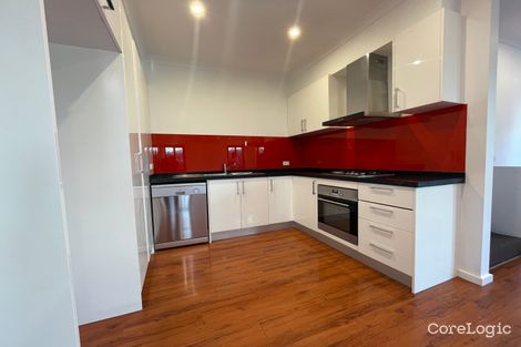 Property photo of 2/30A Oakes Avenue Clayton South VIC 3169