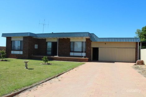 25 La Perouse St, Wakool, NSW 2710