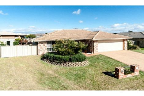 28 Wattle Cres, Raceview, QLD 4305