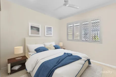 Property photo of 4 Keelson Crescent Hope Island QLD 4212
