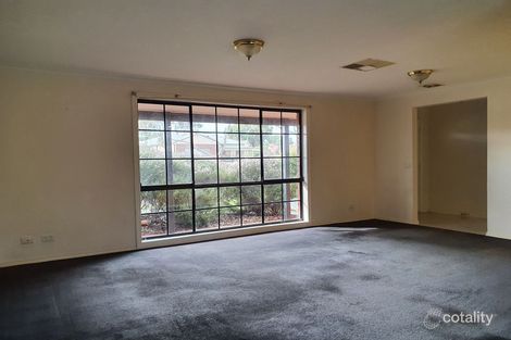 Property photo of 27 Saronvale Crescent Hillside VIC 3037