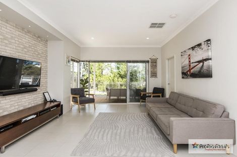 Property photo of 3 Highland Rise Piara Waters WA 6112