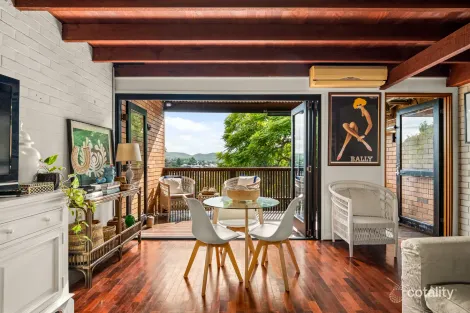 Property photo of 38 Wellington Road Red Hill QLD 4059