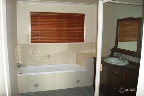 Property photo of 2 Sonaree Drive Kingaroy QLD 4610