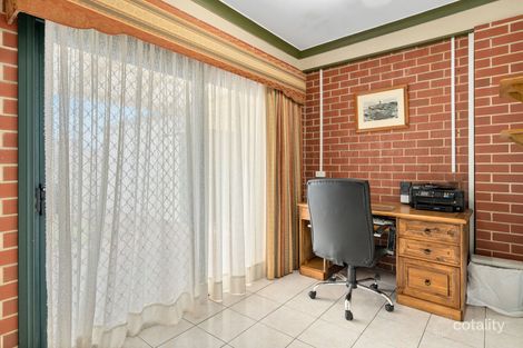 Property photo of 2 Talladira Way Woodcroft SA 5162