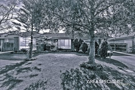 Property photo of 27 Thomas Place Pakenham VIC 3810