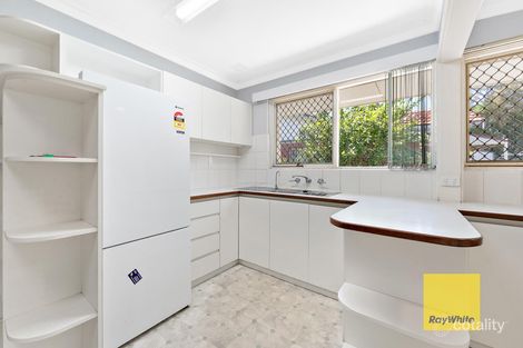 Property photo of 6 Charlton Place Thornlie WA 6108