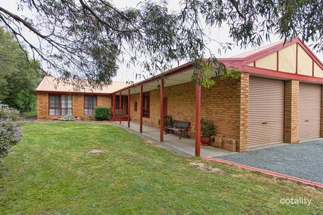 Property photo of 6 Samuel Court Woodend VIC 3442