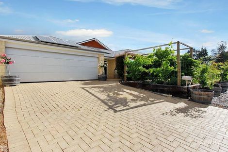 13 Gandossi Ct, Success, WA 6164