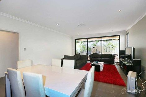 27a Andrew St, Scarborough, WA 6019