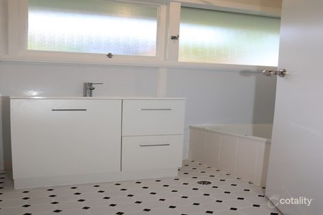 Property photo of 7 Cunningham Place Inverell NSW 2360