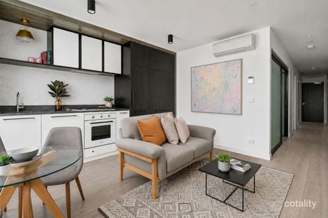 207/20 SHAMROCK ST, ABBOTSFORD, VIC 3067