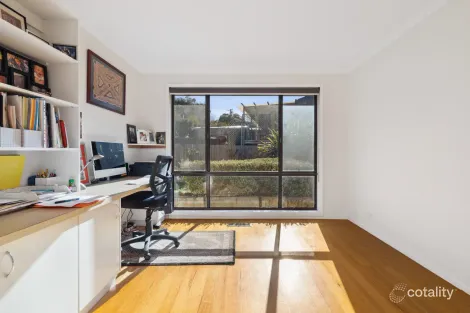 Property photo of 40 Priddle Street Monash ACT 2904