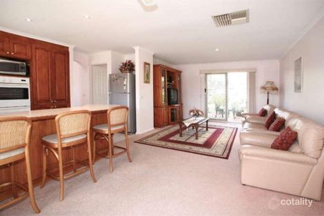 Property photo of 5 Candlebark Close Hampton Park VIC 3976