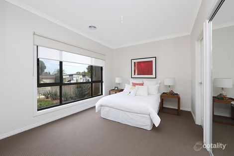 Property photo of 2/7 Stamford Crescent Rowville VIC 3178