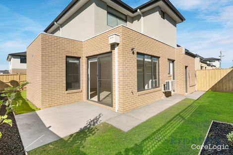 Property photo of 10 Rembrandt Court Pakenham VIC 3810