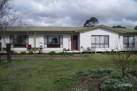 671 Sale-Toongabbie Rd, Nambrok, VIC 3847