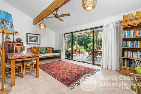 Property photo of 4 Kolora Way Ocean Shores NSW 2483