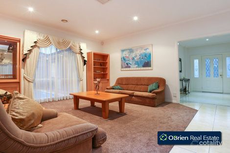 Property photo of 35 Eucumbene Drive Berwick VIC 3806