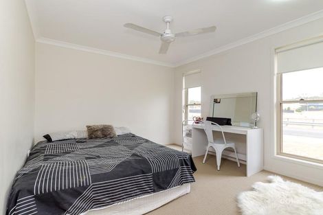 Property photo of 10 Creekview Drive New Auckland QLD 4680