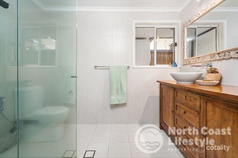 Property photo of 4 Kolora Way Ocean Shores NSW 2483