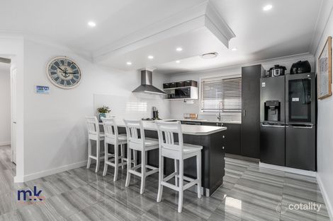 Property photo of 24 Aminya Crescent Bradbury NSW 2560