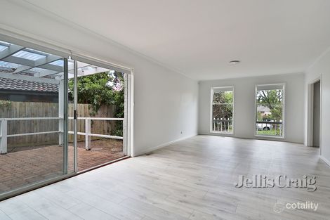 Property photo of 5 Roycroft Close Glen Waverley VIC 3150