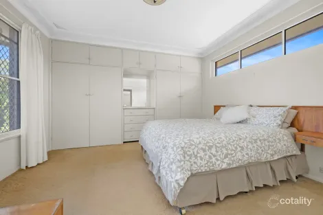 Property photo of 10 Bridgeview Crescent Thornleigh NSW 2120