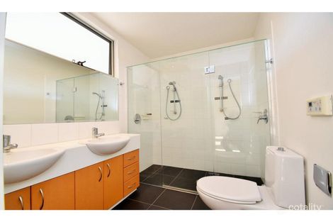 Property photo of 260 Ross Street Port Melbourne VIC 3207