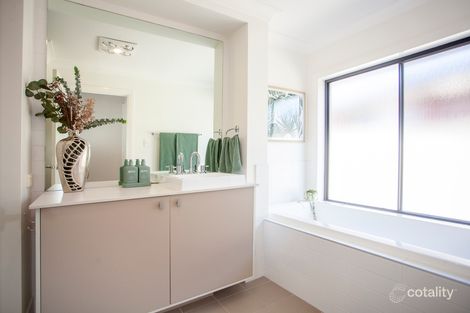 Property photo of 19 Joseph Andrews Crescent Taree NSW 2430