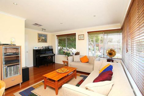 Property photo of 7 Christina Court Avondale Heights VIC 3034
