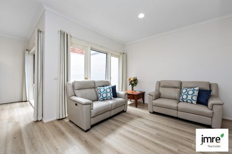 Property photo of 5 Matthews Mews Kensington VIC 3031