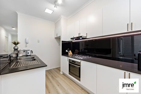Property photo of 5 Matthews Mews Kensington VIC 3031
