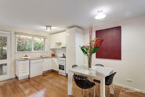 8/6 Essex Rd, Surrey Hills, VIC 3127