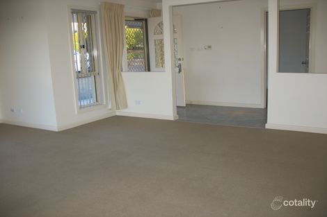 Property photo of 18 Magnolia Close Jerrabomberra NSW 2619