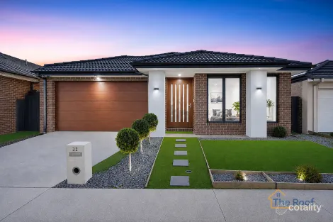 32 UNISON RD, STRATHTULLOH, VIC 3338