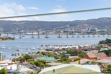 Property photo of 213 Derwent Avenue Lindisfarne TAS 7015
