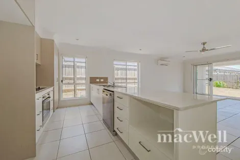 Property photo of 16 Treeline Circuit Yarrabilba QLD 4207