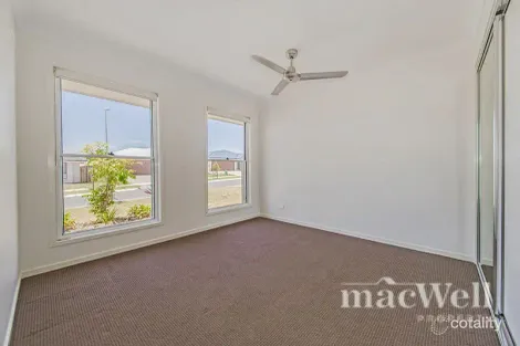 Property photo of 16 Treeline Circuit Yarrabilba QLD 4207