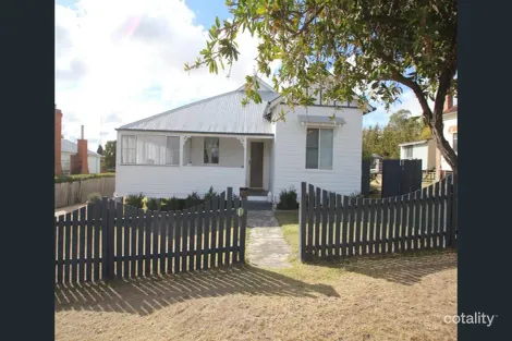 Property photo of 102 Miles Street Tenterfield NSW 2372