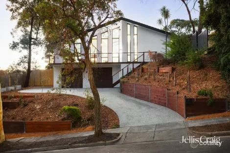 Property photo of 3 Quentin Way Eltham VIC 3095