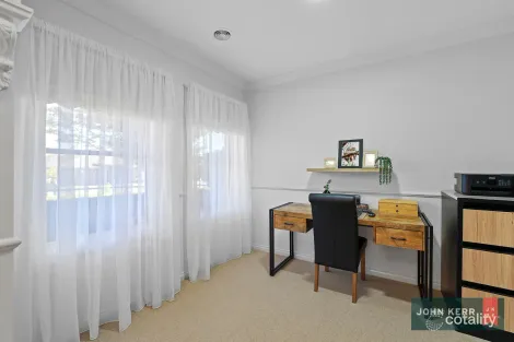 Property photo of 36 Parkside Drive Moe VIC 3825
