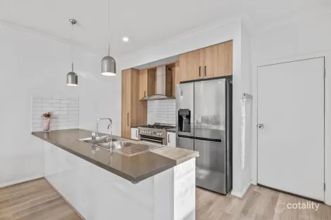 Property photo of 1271 Edgars Road Wollert VIC 3750